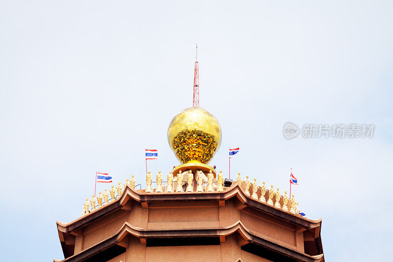 Tamnak Phra Mae Kuan-Im寺庙的顶端